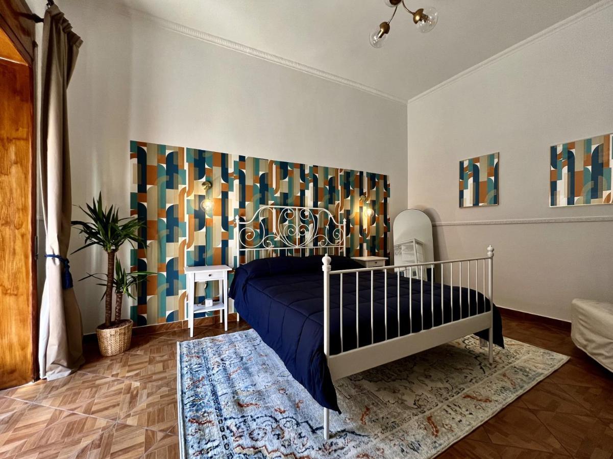 Appartamento Nel Cuore Di Napoli - Apartment In The Heart Of Nápoly Kültér fotó